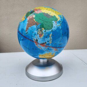 Light Up Globe Kid's Room Decor Children's Room Discover Kids Battery operated N